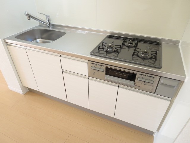 ヴィラ・マウントコーストⅡ キッチン