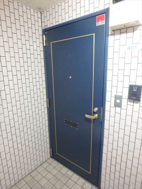 ひかりハイツ王子 玄関