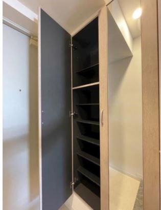 アグレアーブル　エモア 玄関