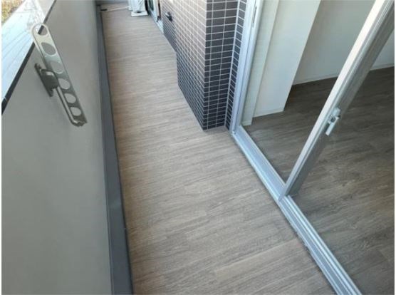 アグレアーブル　エモア ベランダ