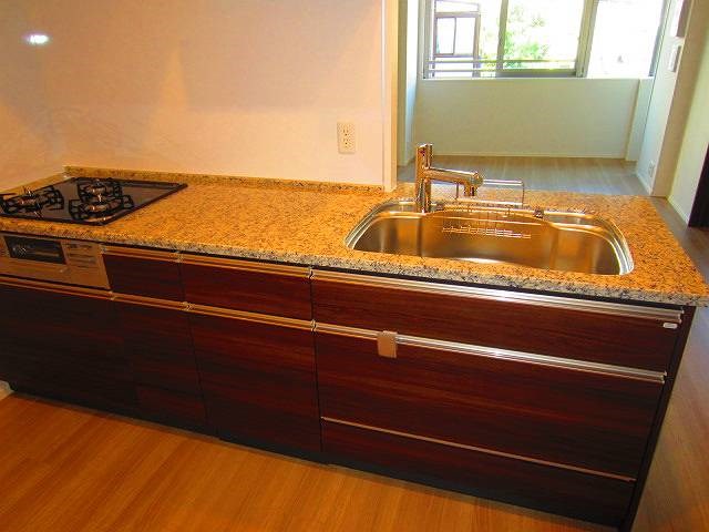 プラウド王子本町ディアージュ キッチン