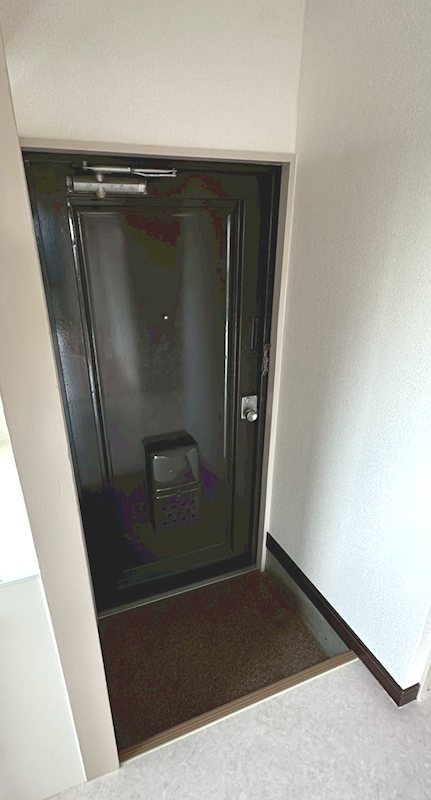 アラカワマンション  玄関