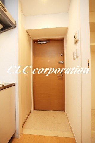 ニューシティアパートメンツ新川Ⅱ  玄関