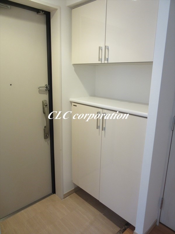 メゾンド日本橋三越前 玄関