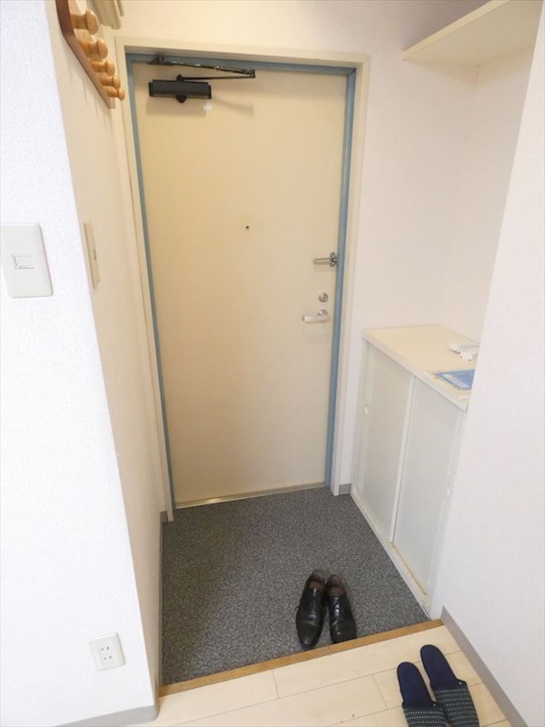 マムハイツ千駄木 玄関