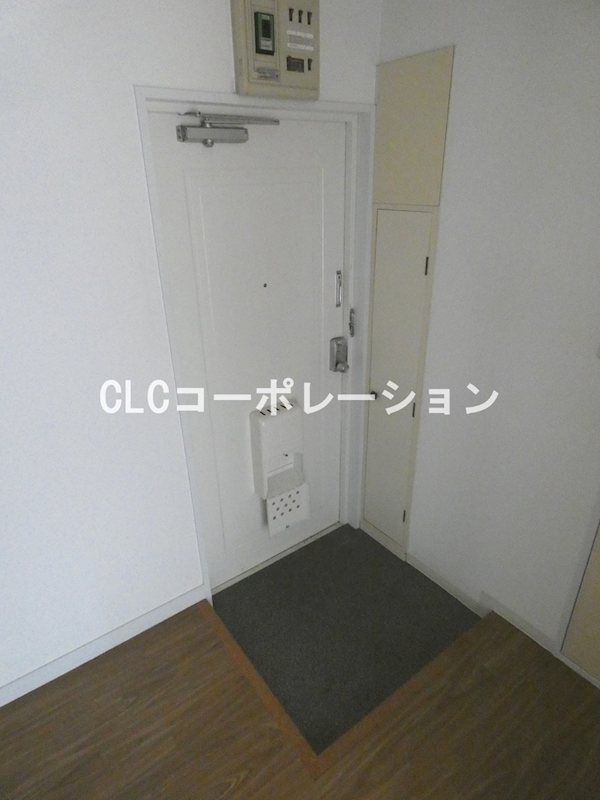 プラザイイズカ   玄関