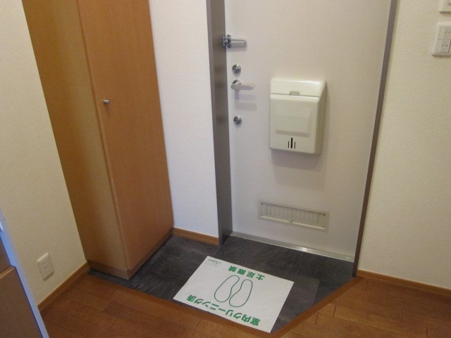 アミークリスタル 玄関