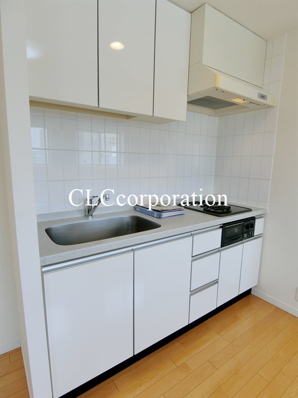 ルクレ新川レジデンス キッチン