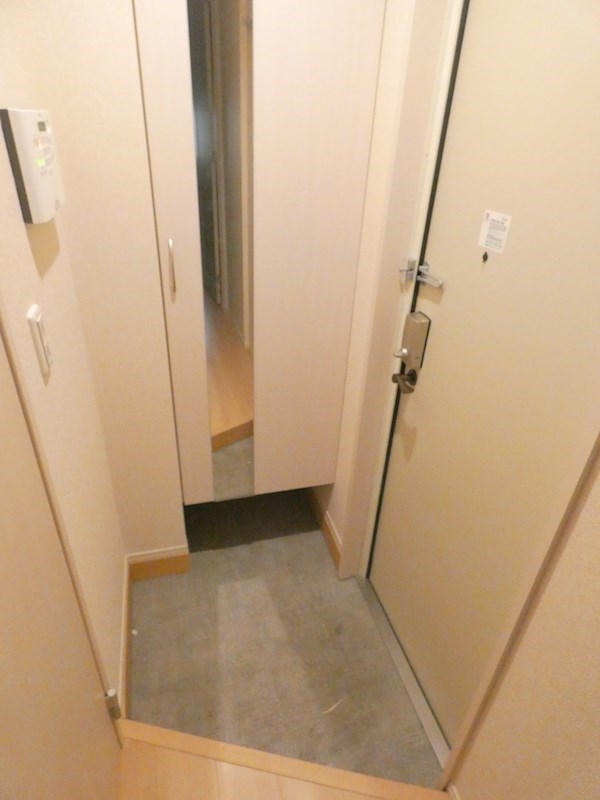 アイリス北綾瀬 玄関