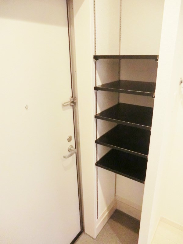 ブロッサムテラス町屋 玄関