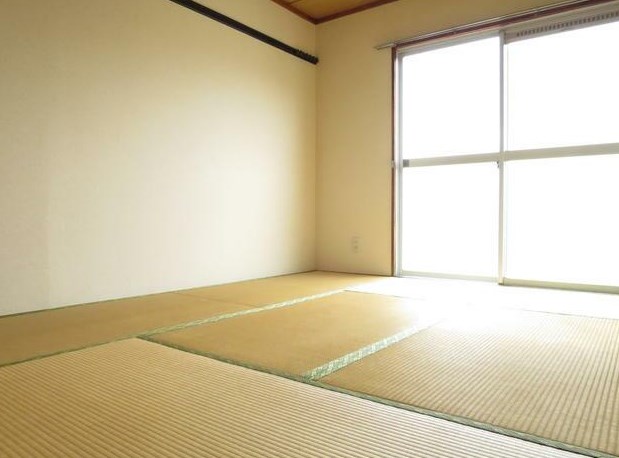 サンハイツ春江町 ベッドルーム