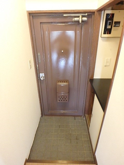 ヴィラ赤津  玄関