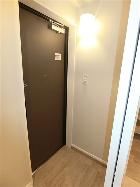 イル　ジラソーレ   玄関