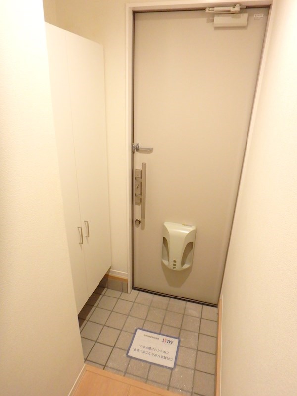 ウィズカペレ  玄関