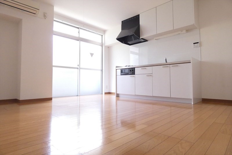 安居ビル リビング