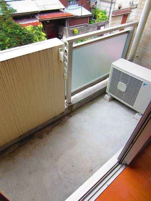 クレール根岸 ベランダ