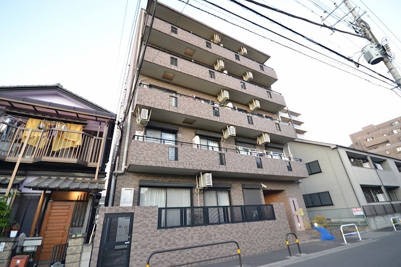 イストワールジュネス 外観