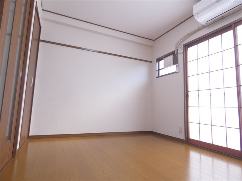 石本ビル ベッドルーム