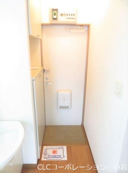 エステート高砂 玄関