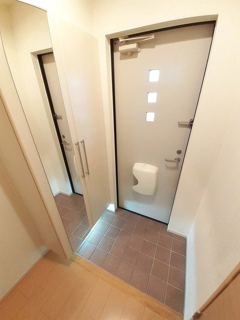 メゾン・ド・ソレイユ 玄関