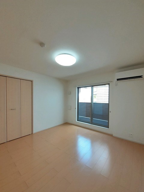 メゾン・ド・ソレイユ ベッドルーム