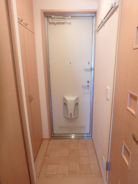 グランフィールドⅢ 玄関