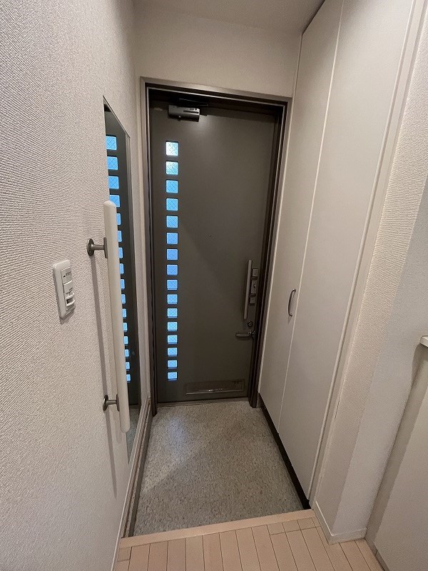エス・フラッツ 玄関