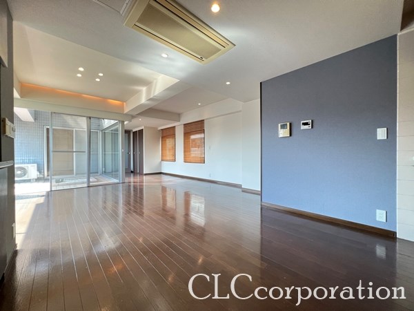 インペリアルビル リビング