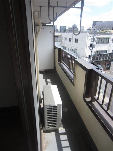 ホワイトメゾン   ベランダ