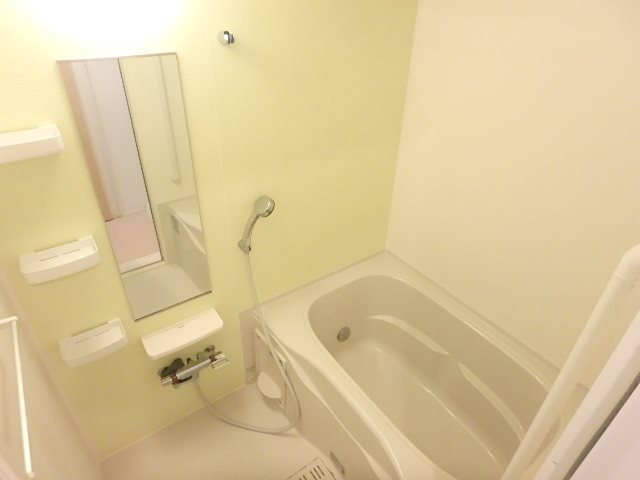 ポルトボヌール  風呂画像