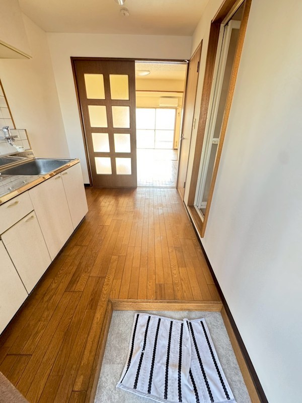 河野マンション 玄関