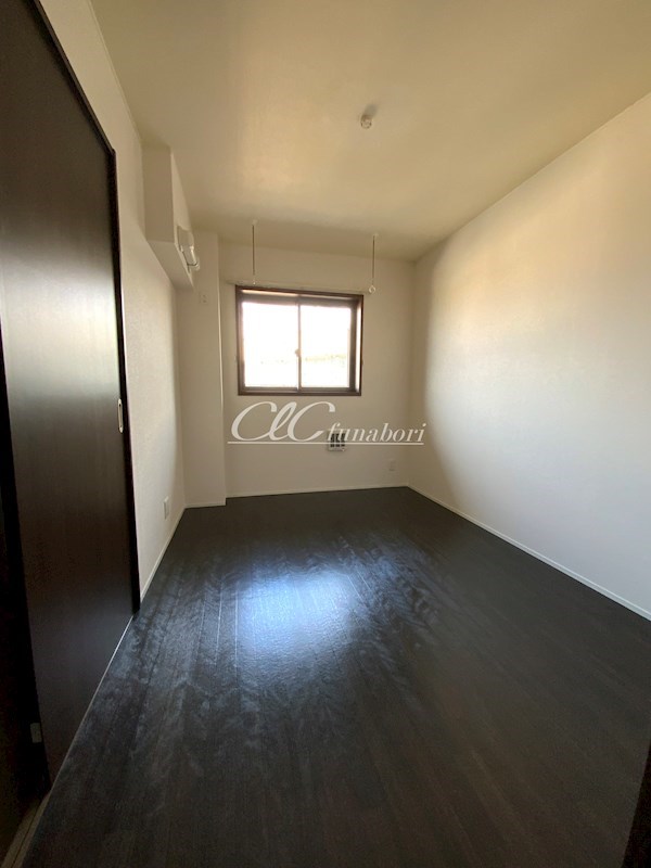 ハイネスメゾン成輪 ベッドルーム