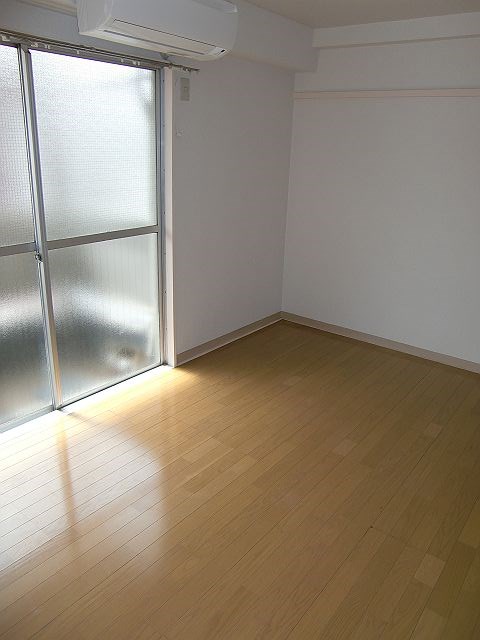 高畑マンション ベッドルーム