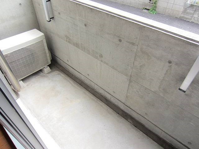 T-APARTMENT ベランダ