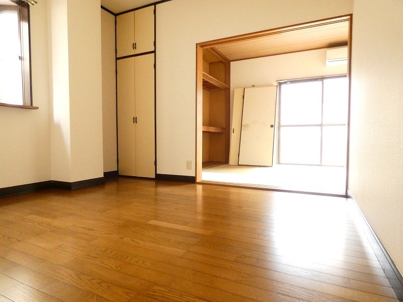 メゾンクレスト ベッドルーム