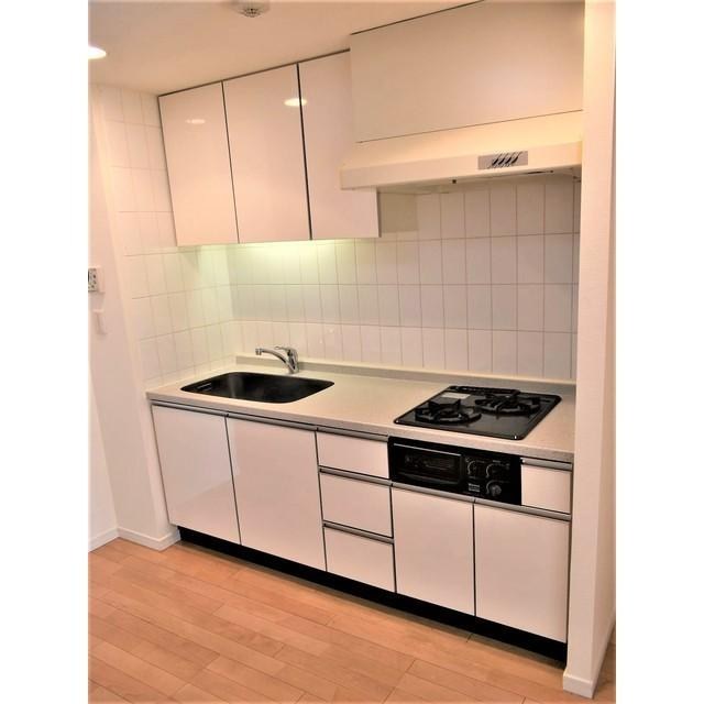 ルクレ新川レジデンス キッチン