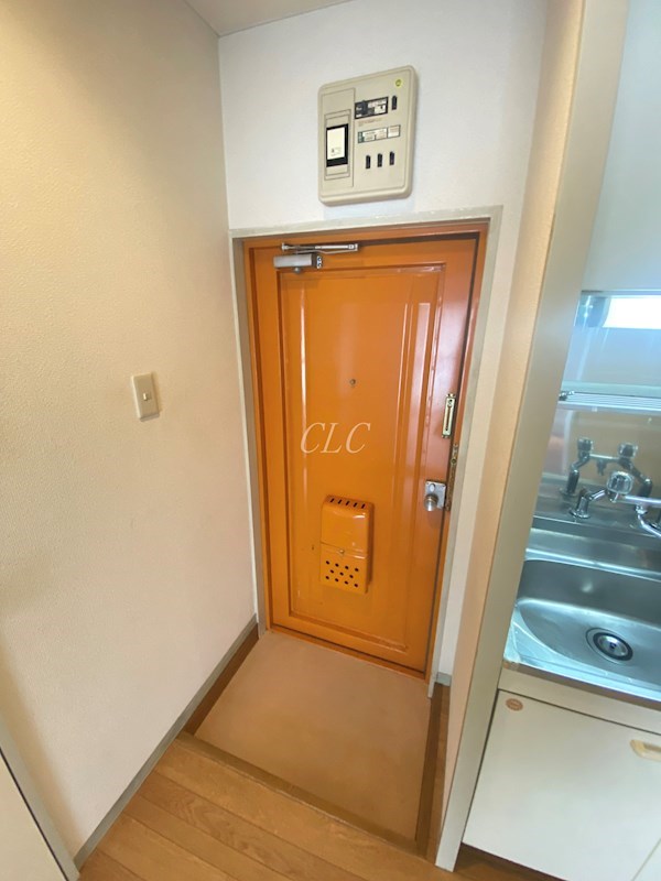 グランデ西巣鴨 玄関