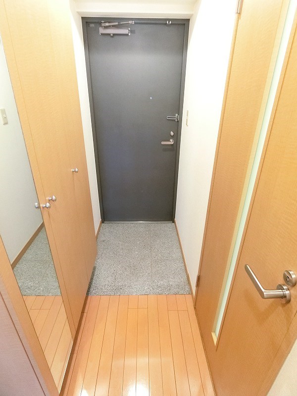 グランカーサ浅草 玄関