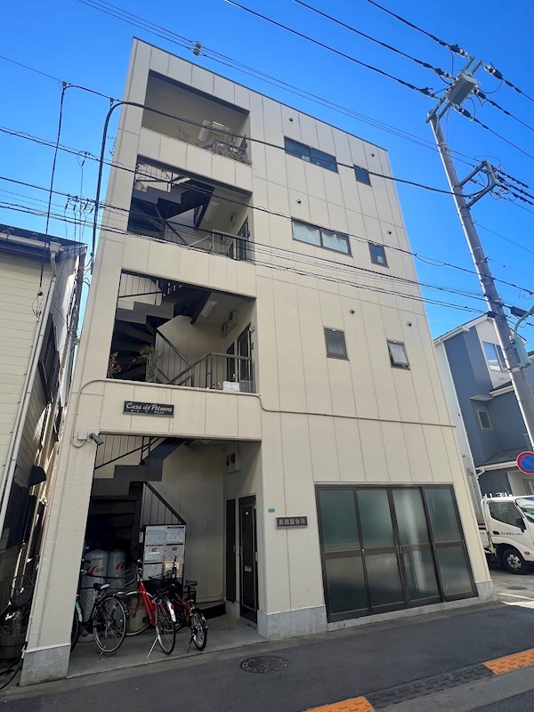 カーサ・デ・プリメラ 外観