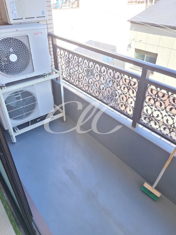 E　フィールド ベランダ