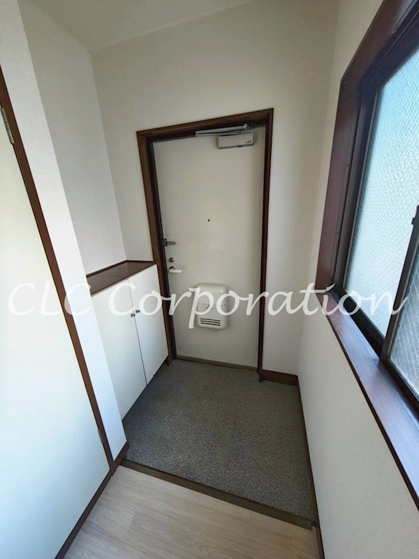 ミツワインパレス   玄関