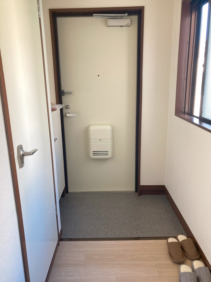 ミツワインパレス   玄関