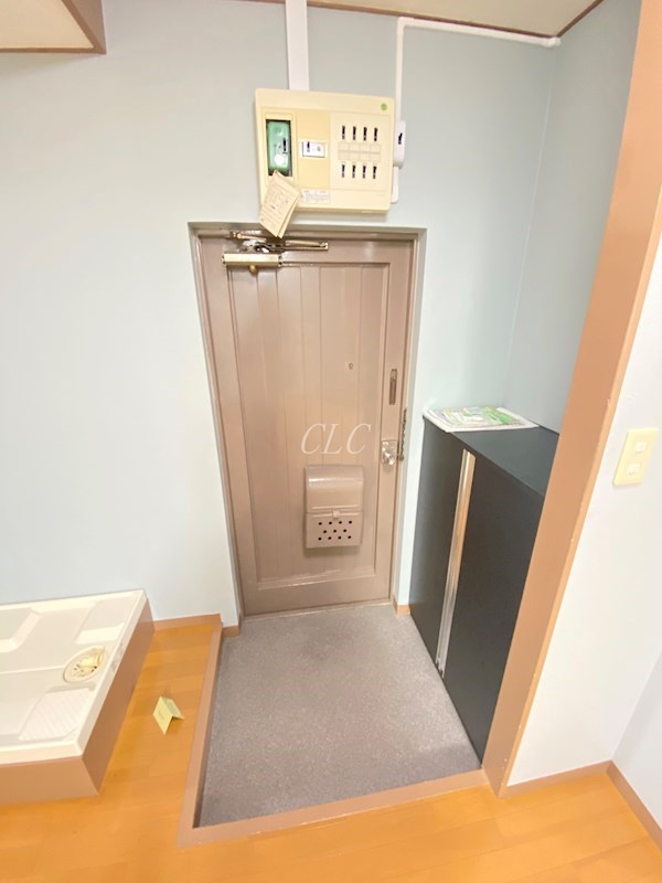 タナカハイツ  玄関