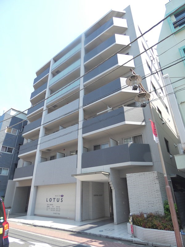 クリスタルコート 外観