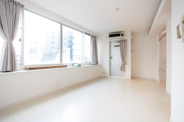 カスタリア水天宮Ⅱ   リビング