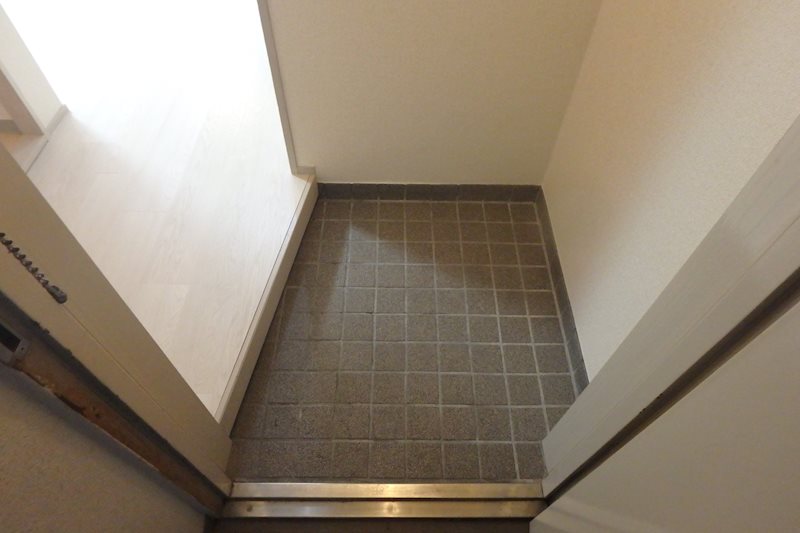 正栄マンション 玄関