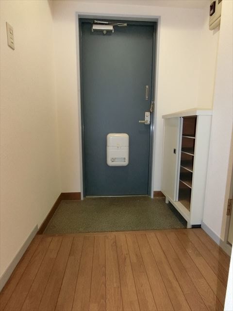 岩沢第一ビル  玄関