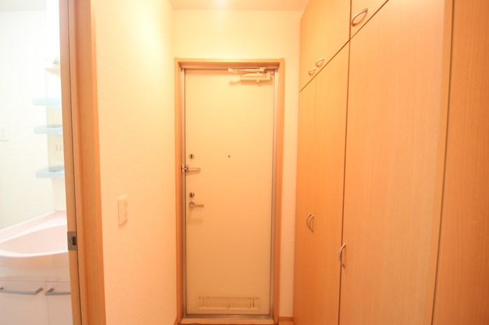 Park　Crescent 玄関
