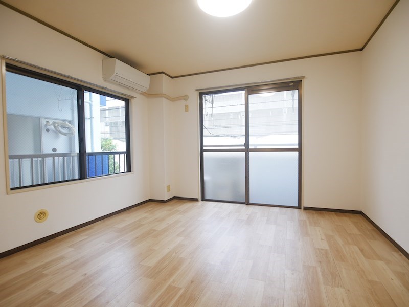 第三吉ビル   リビング