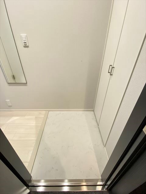 アゼリア浅草 玄関